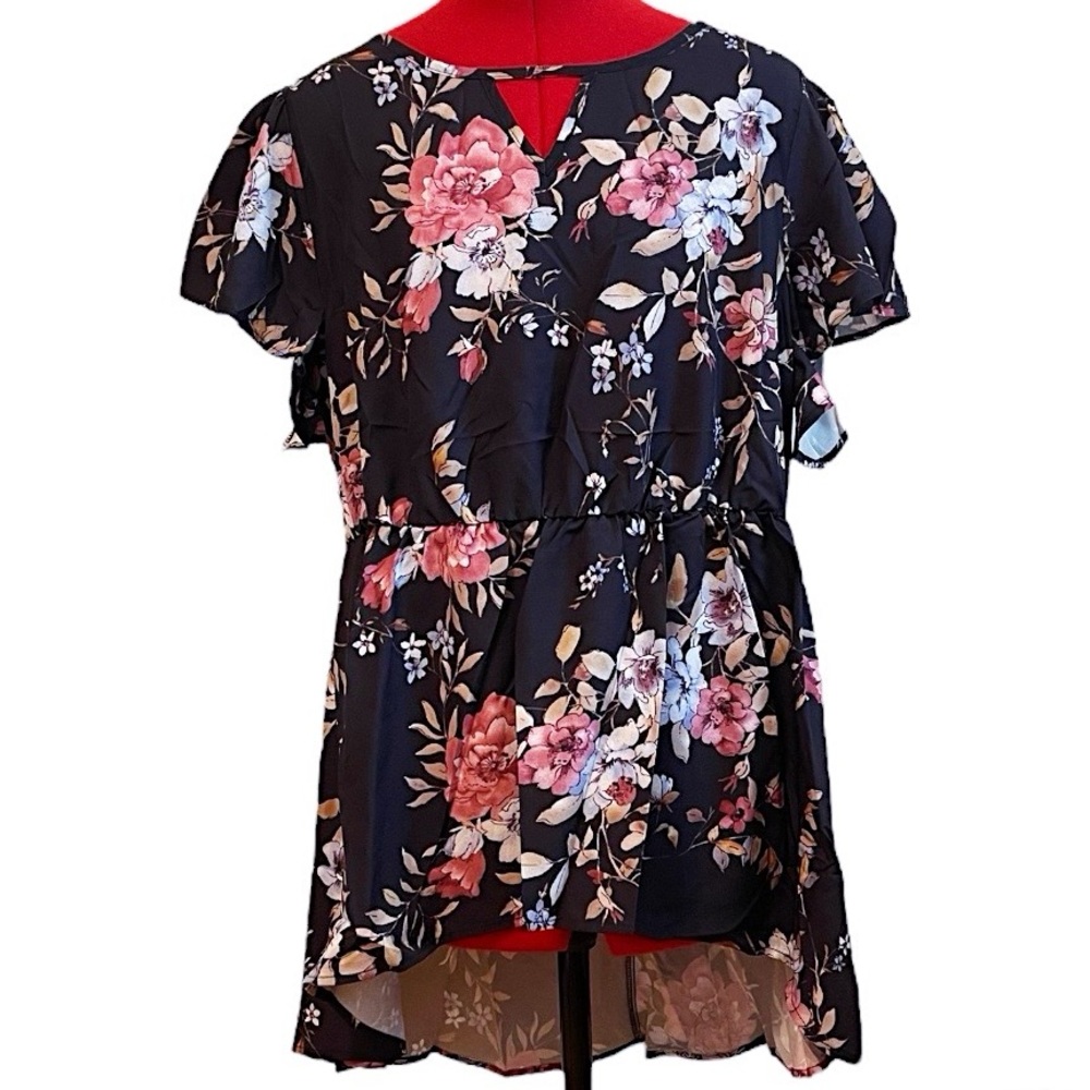 NWT BloomChic Black Floral Keyhole Elastic Waist Ruffle Sleeve Blouse